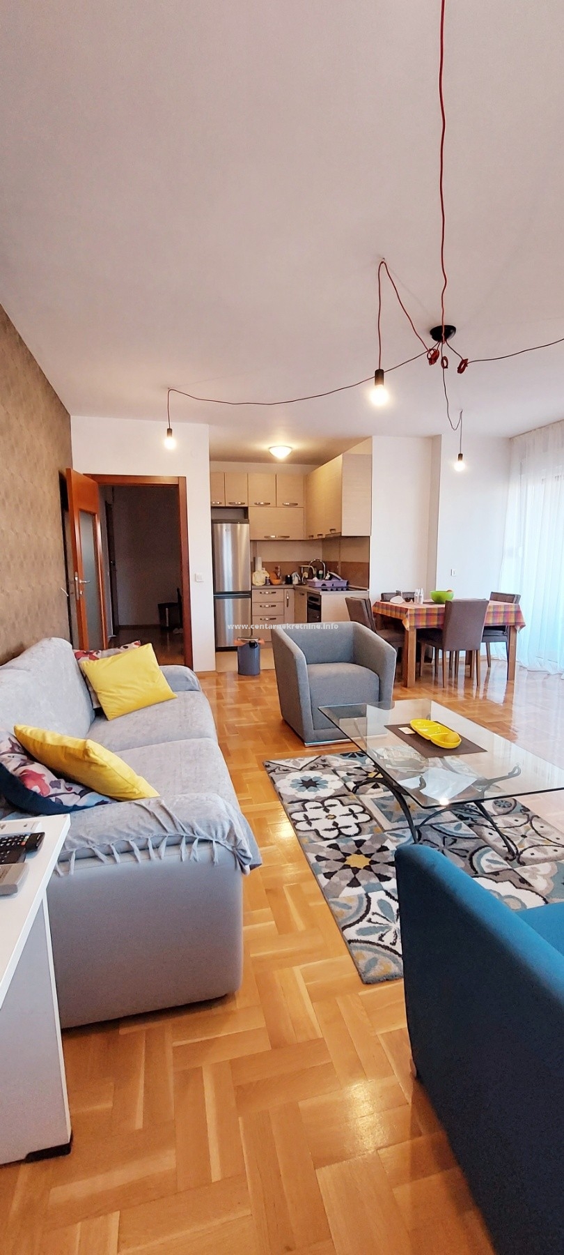 Izdavanje, dvosoban stan 60m2, Centar, Podgorica